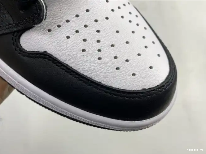 Cheap TB 555088-010 White (2014) 1 Black Jordan Retro Air 0615